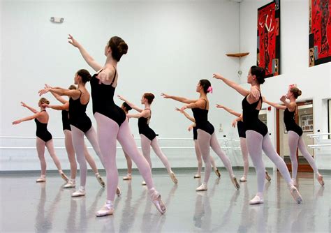 Ballet classes - The main characters of “The Nutcracker” ballet are Clara Stahlbaum and the Nutcracker Prince. Other major players in the ballet include Uncle Drosselmeyer the toymaker, Clara’s bro...